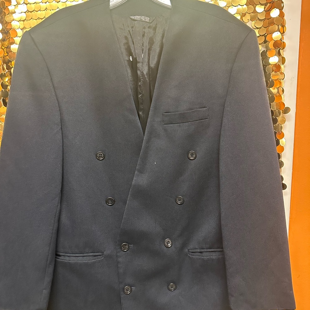 Sophisticated Double-Breasted Blazer in Black